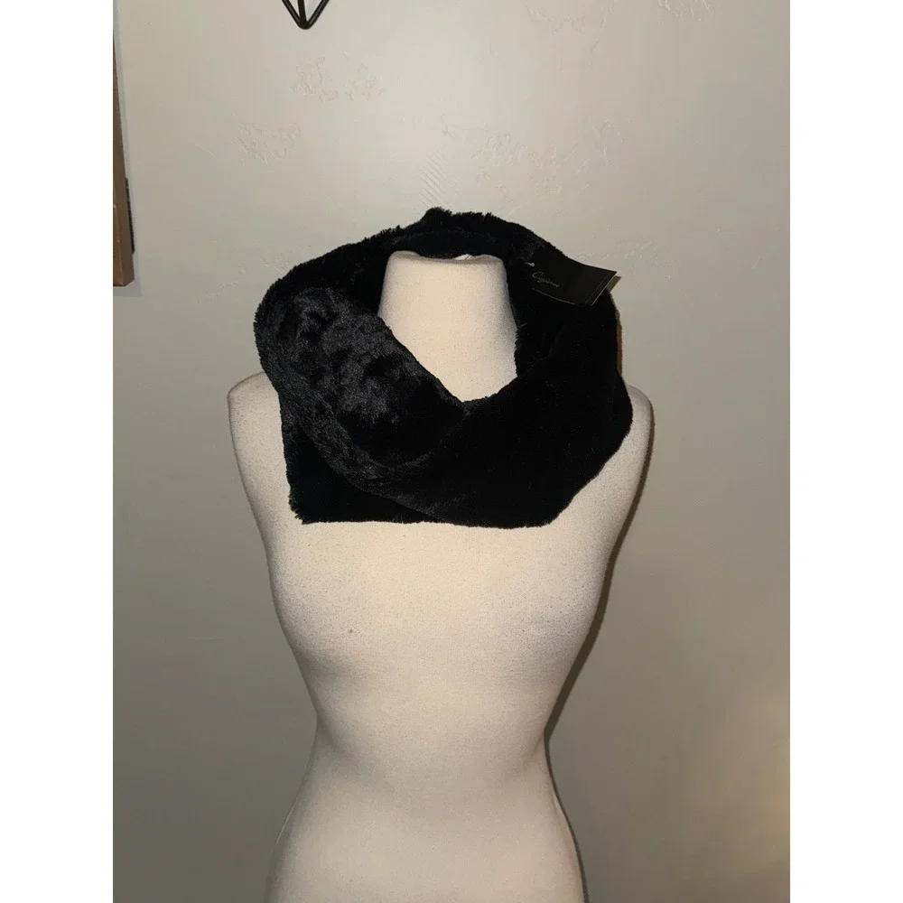 Cejon Black Faux Fur Infinity Loop Scarf Cozy Plush‎ Winter Warm NWT $38